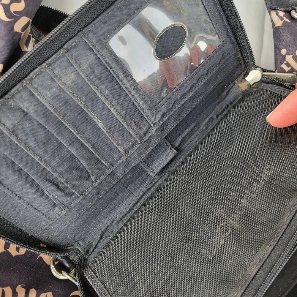 Lesportsac Black and Cream 'Baby Lamb' Script Shoulder Bag - Picture 6 of 6